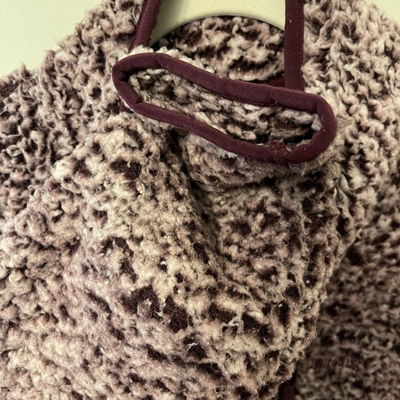 Victoria’s Secret PINK Sherpa Full-Zip in Purple/White. Size M. - Picture 2 of 6